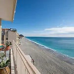 Charm Of Varigotti Апартаменты