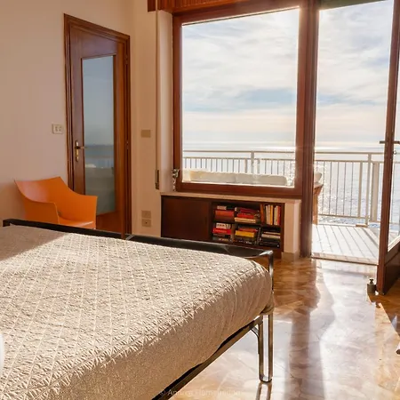 Charm Of Varigotti Апартаменты *